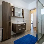 Luen Near With Large Garden And Private Pool For Families