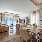 Luen Near With Large Garden And Private Pool For Families *